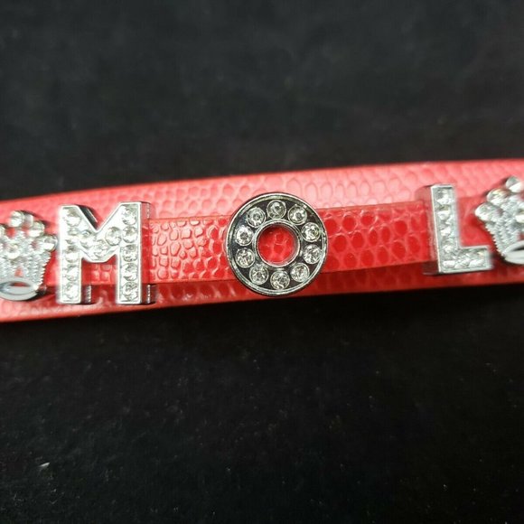 Yik Fung Red Leather Bracelet with "MOL" Crowns - Picture 2 of 7